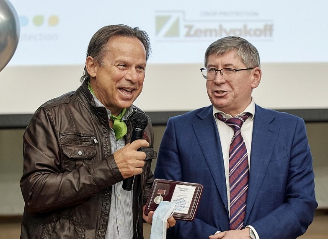 αριστείδης τσατσάκης βραβευση