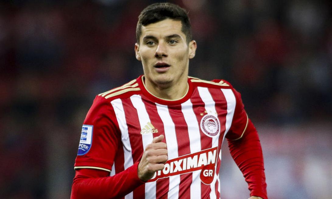 Μάριος Βρουσάι 