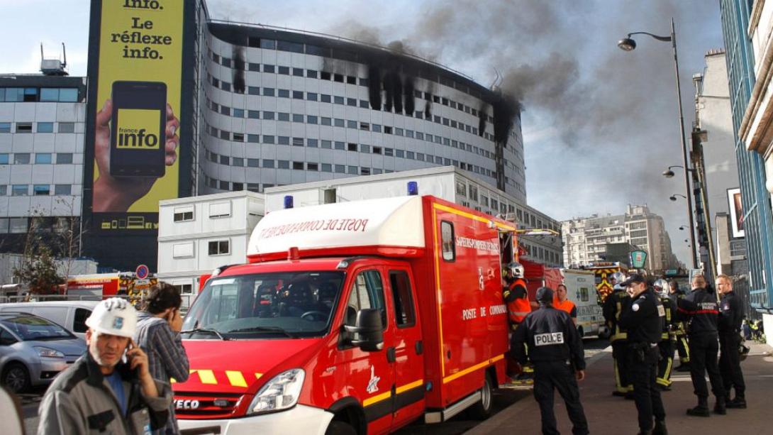 Πυρκαγιά ξέσπάσε στο κτίριο του κρατικού ραδιοφώνου στο Παρίσι