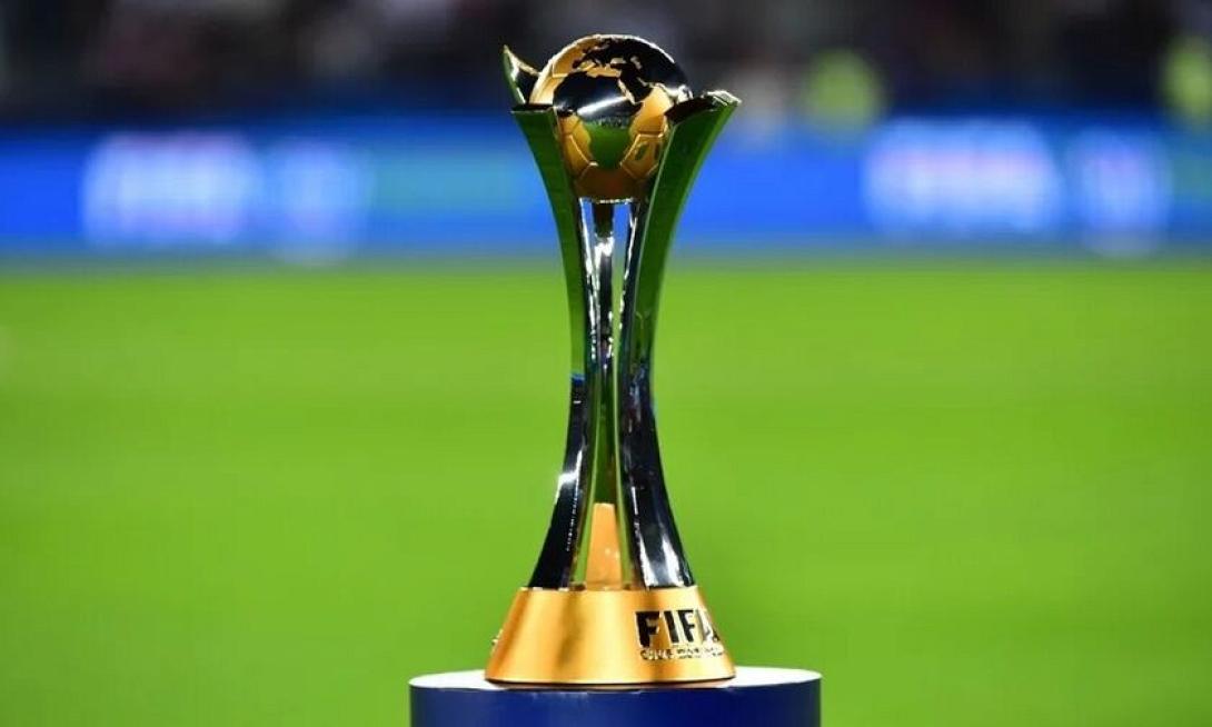 worldclubcuptrophy.jpg