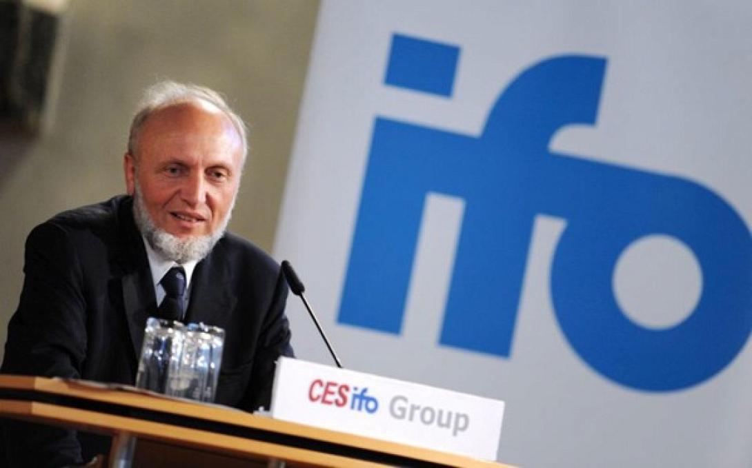 Διεθνή διάσκεψη για το ελληνικό χρέος προτείνει ο Χανς-Βέρνερ Ζιν