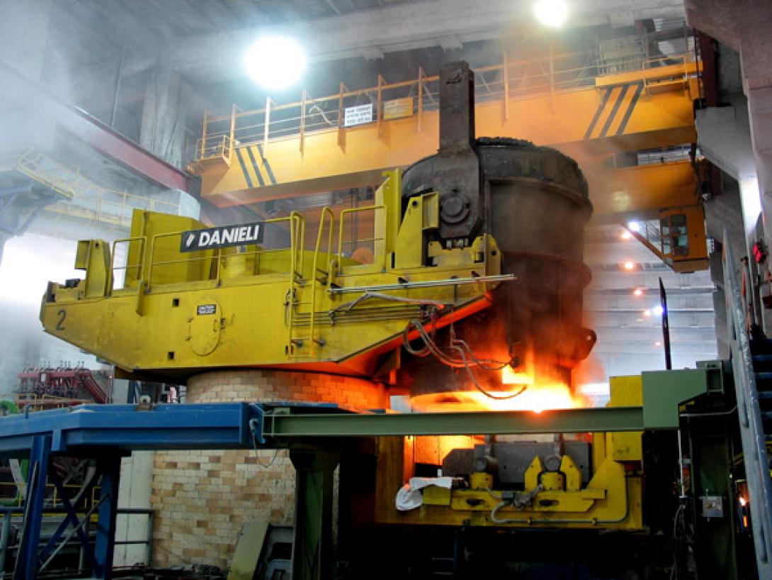 Αποκλείουν την εθνική Αθηνών-Κορίνθου οι εργαζόμενοι στην Χαλυβουργική