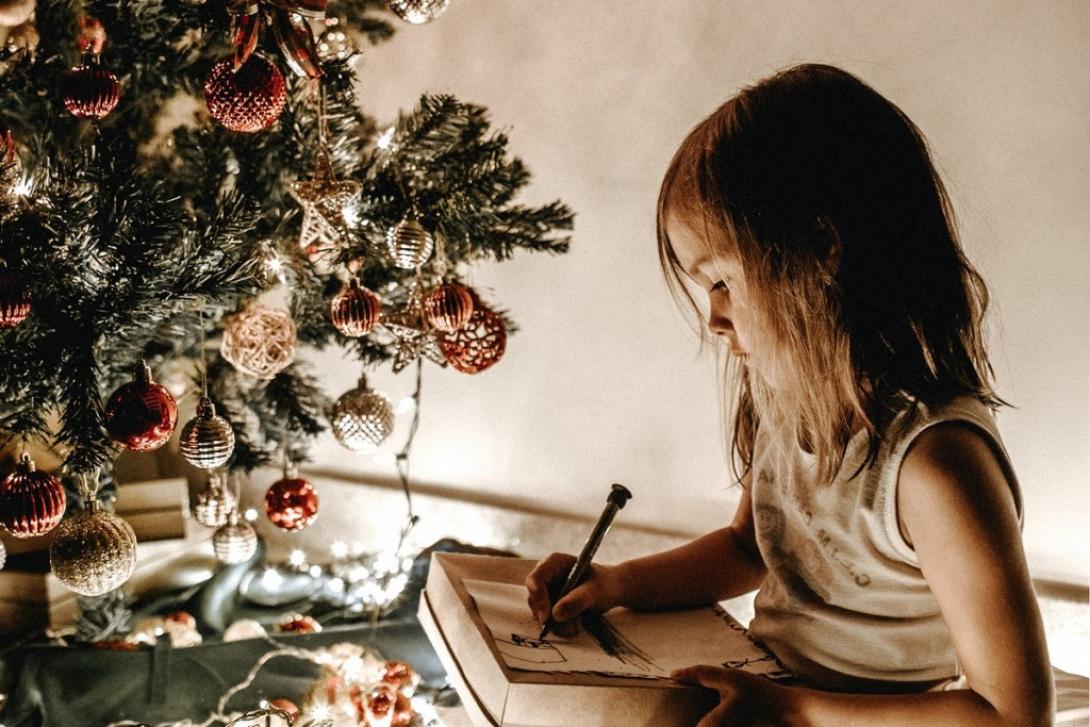 Το συγκινητικό μήνυμα που πρέπει να διαβάσουν οι μαμάδες πριν επιλέξουν το δώρο του Άι Βασίλη.jpg