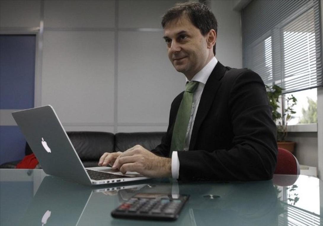 Θέμα χρόνου η ανακοίνωση παραίτησης του Χάρη Θεοχάρη