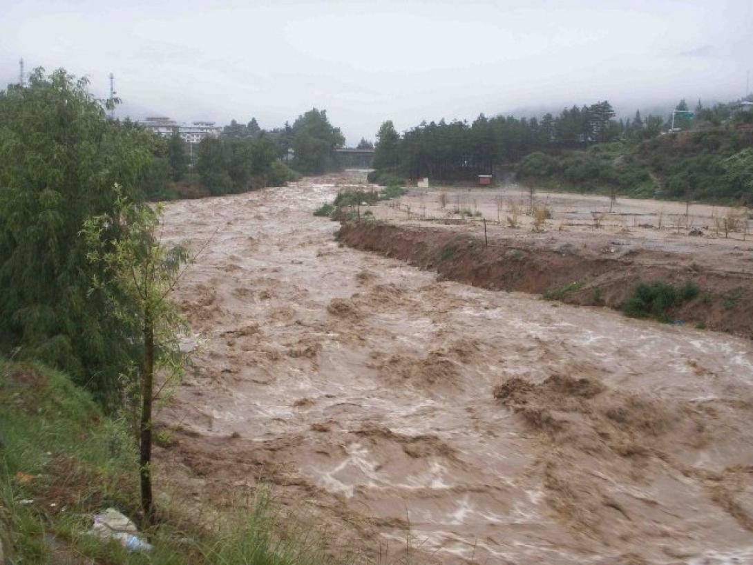Νεκροί και τραυματίες από υπερχείλιση χειμάρρου στην Ιταλία