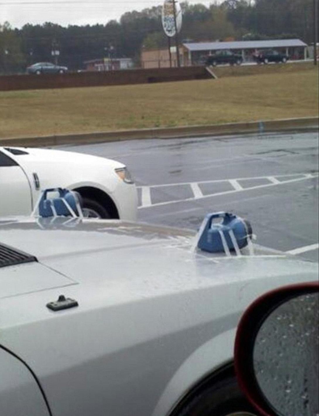 Αστείες ... επιδιορθώσεις σε αντικείμενα που χάλασαν