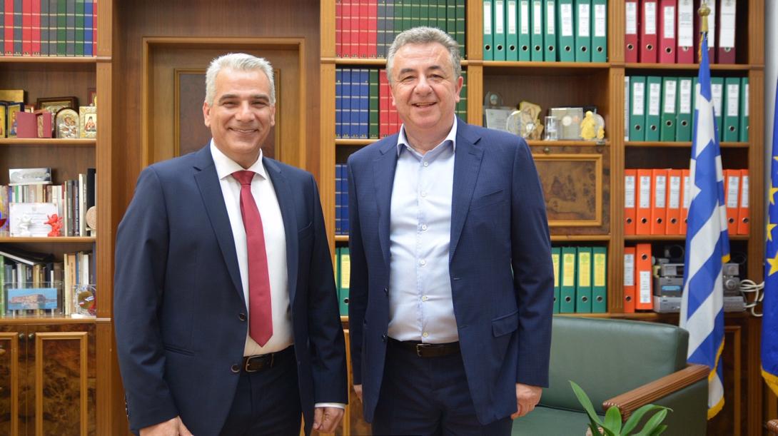 ξενάκης_αρναουτάκης