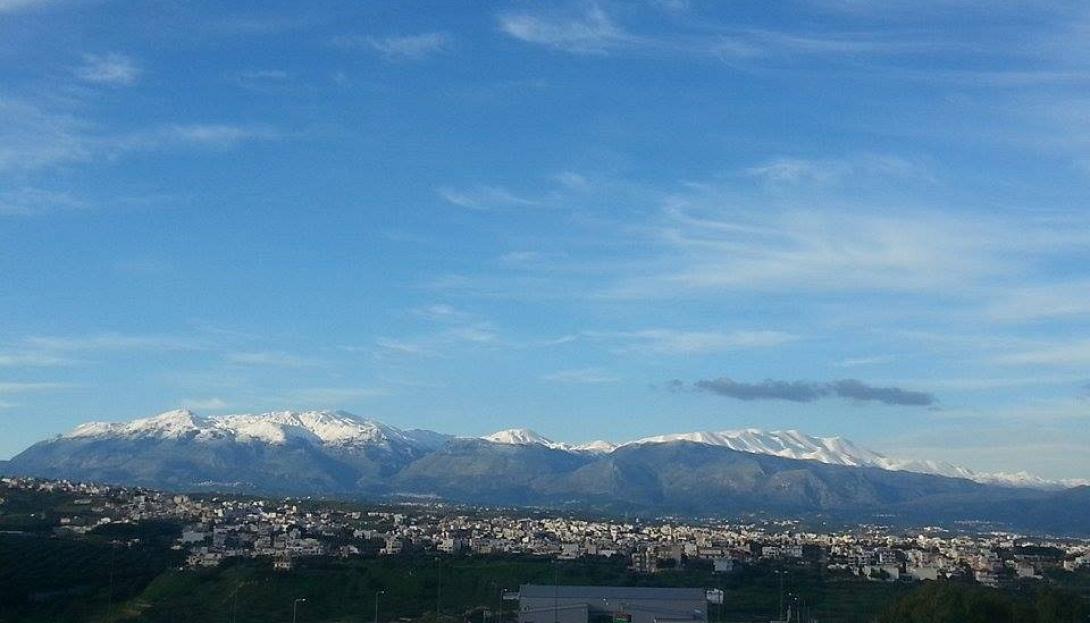Η απίστευτη ομορφιά του χιονισμένου Ψηλορείτη (φωτογραφίες)