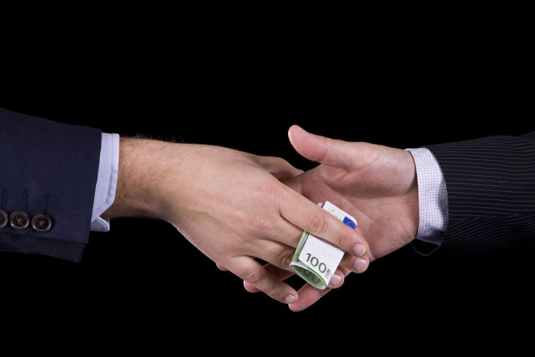 Κατέθεσαν ο Γ. Πανούσης και ο Ν. Κωνσταντόπουλος για τον «κουμπαρά» 