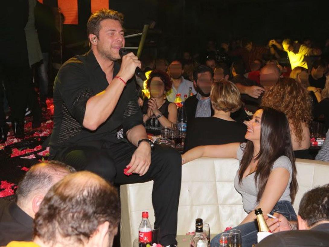 Xρήστος Χολίδης - Χριστίνα Μουστάκα: Ο έρωτας δεν κρύβεται