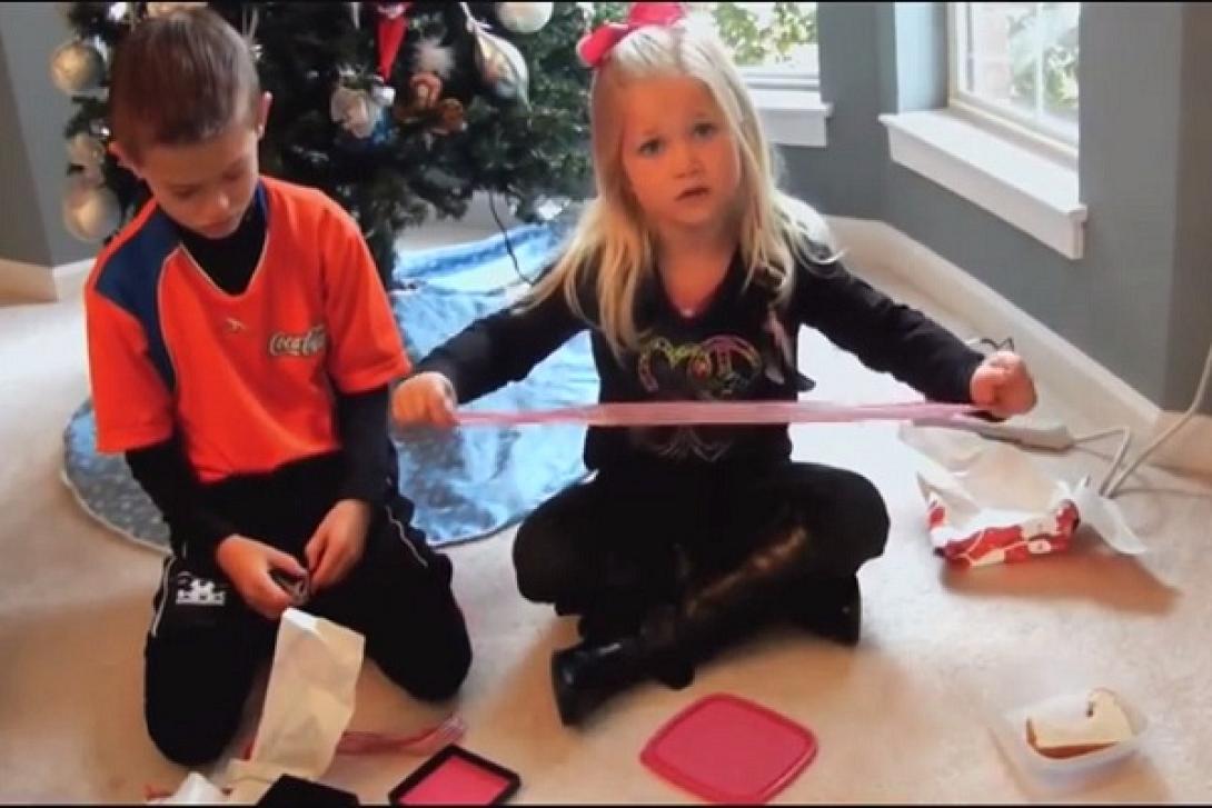 Τα πιο ... αποτυχημένα Χριστουγεννιάτικα δώρα (βίντεο)