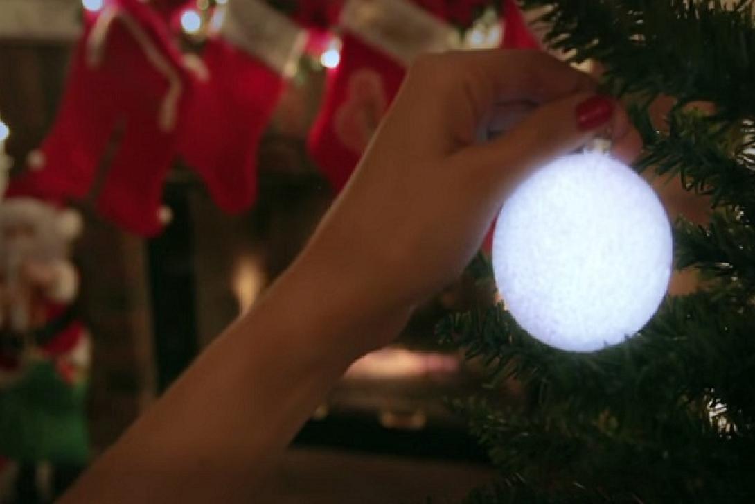 Χριστουγεννιάτικα λαμπάκια ... χωρίς καλώδιο (βίντεο)