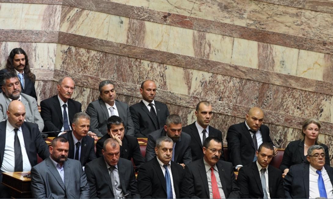 Σε τρεις τελικά βουλευτές της Χ.Α αίρεται η ασυλία όπως αποφάσισε η Βουλή