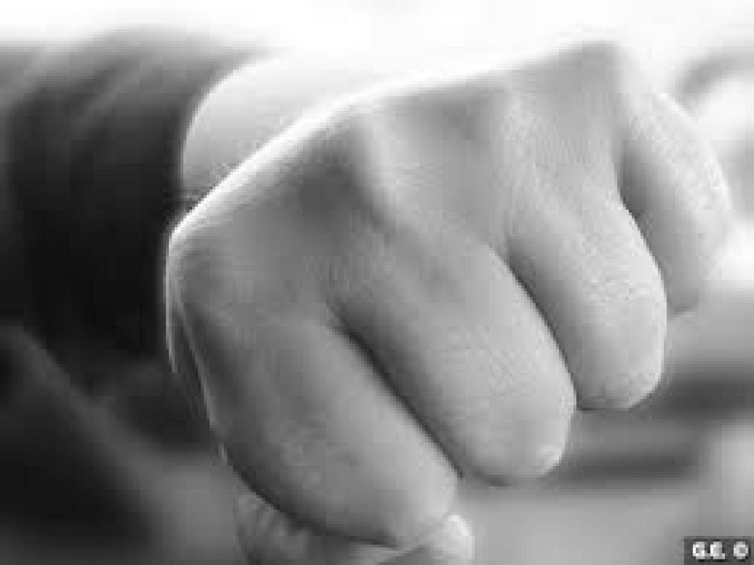 Ξύλο μέχρι... αναισθησίας έφαγαν δύο νεαροί Ηρακλειώτες 