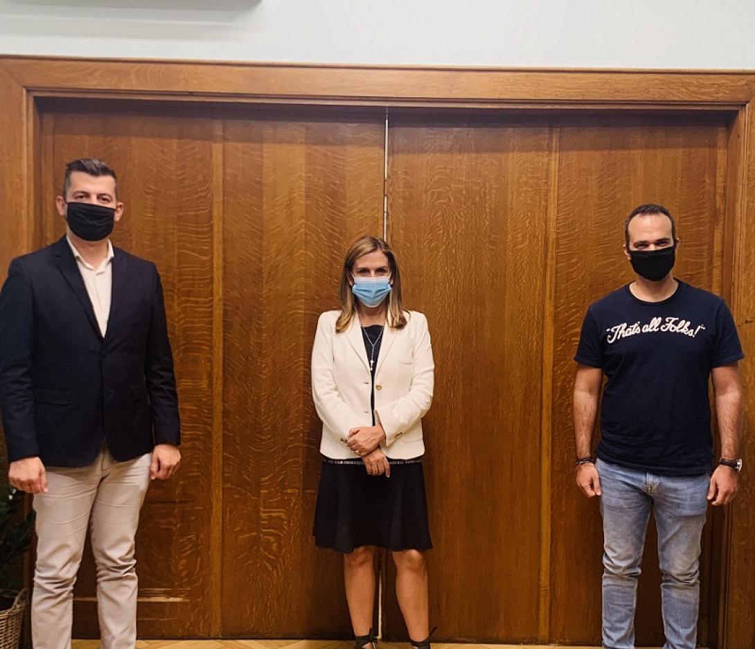 Καρτσάκης - Πικράκης