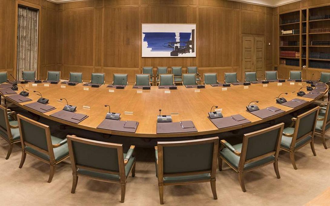 υπουργικο συμβουλιο.jpg