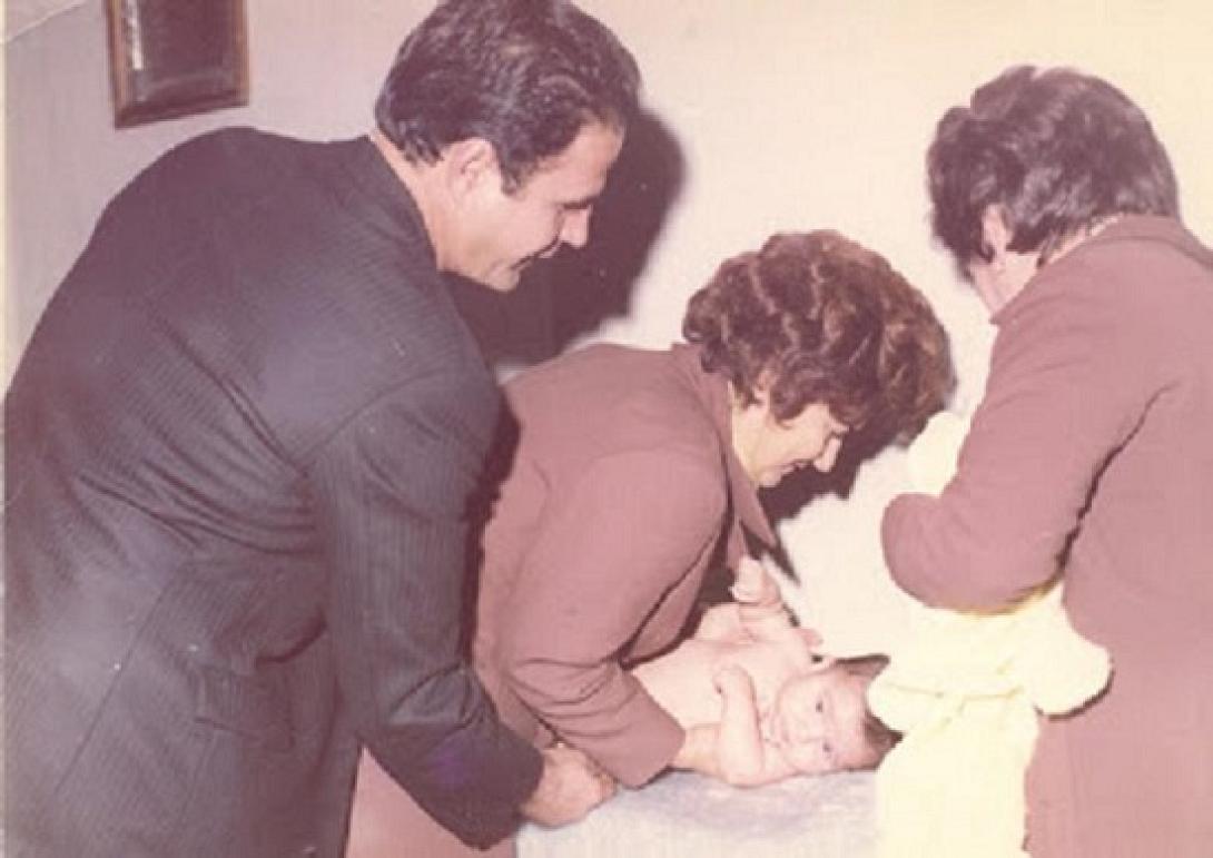 Η βάπτιση και η συντεκνιά στην Κρήτη: "Αφού’ βαλε το έλαιος, να βάλει και το κλήμα"