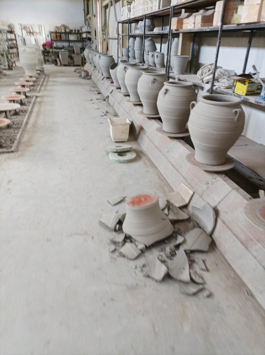 Εκτεταμένες οι ζημιές στην επιχείρηση...