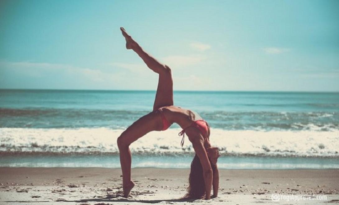 ζώδια γυναίκα θάλασσα γυμναστική γιόγκα